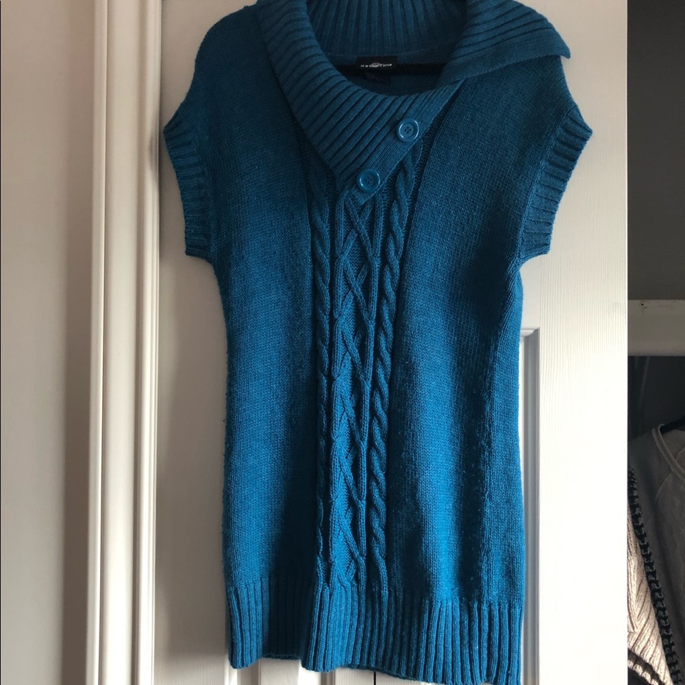 Women’s XL long sweater and/or dress warm knitted blue fashionista